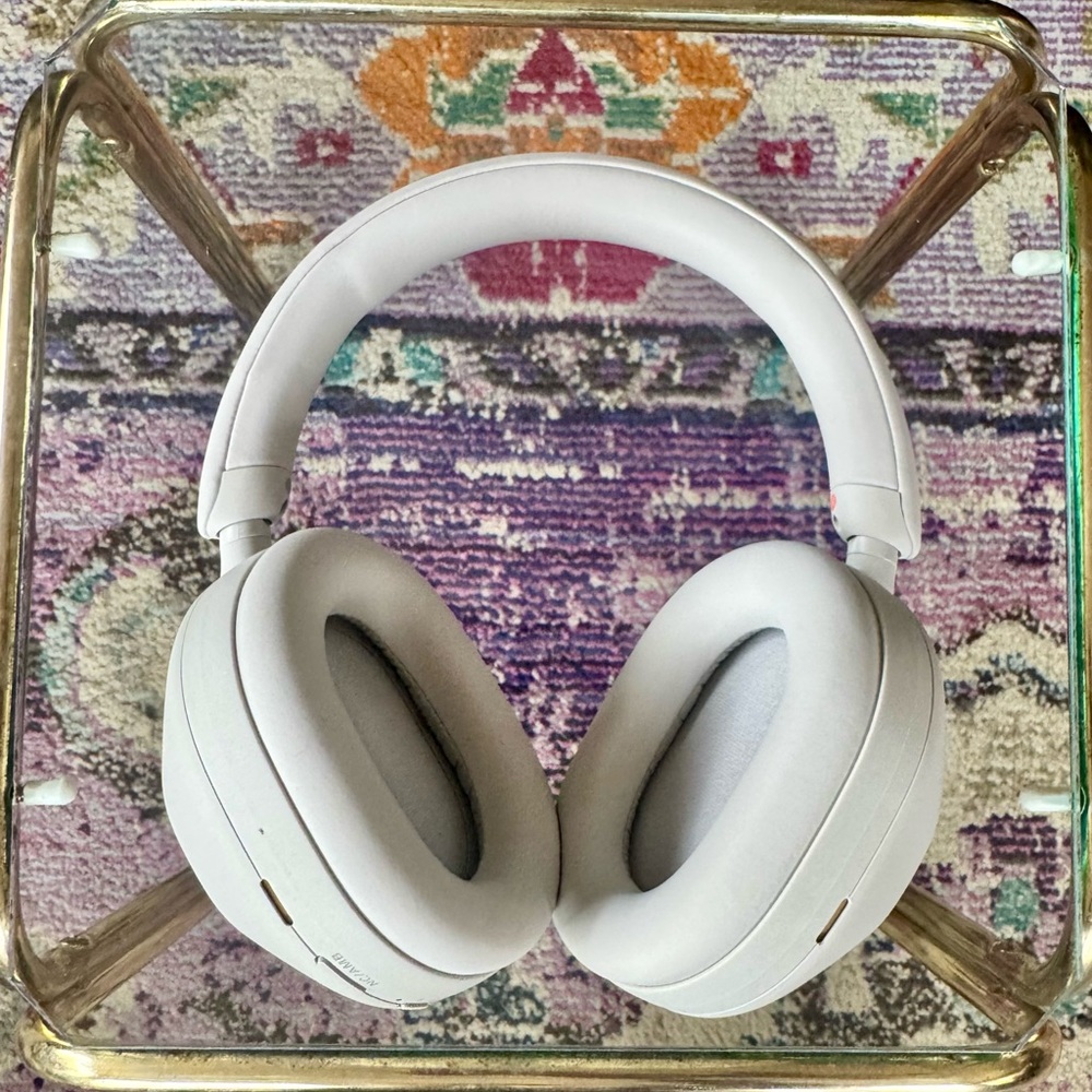 Sony WH-1000XM5 Wireless Headset - Silver